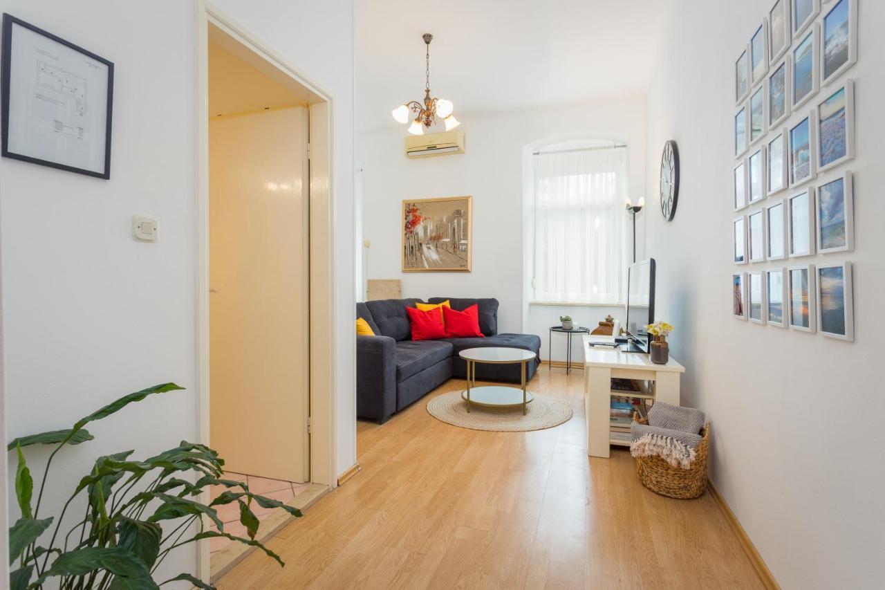 Apartman Lussi Пула Экстерьер фото